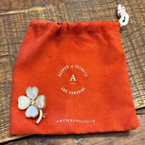 Anthropologie Gold and Cream Heart Brooch